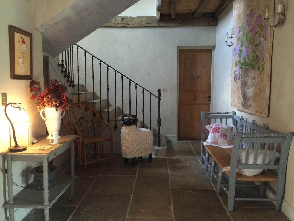 Les Volets Bleus Bed & Breakfast Arcangues Exterior photo